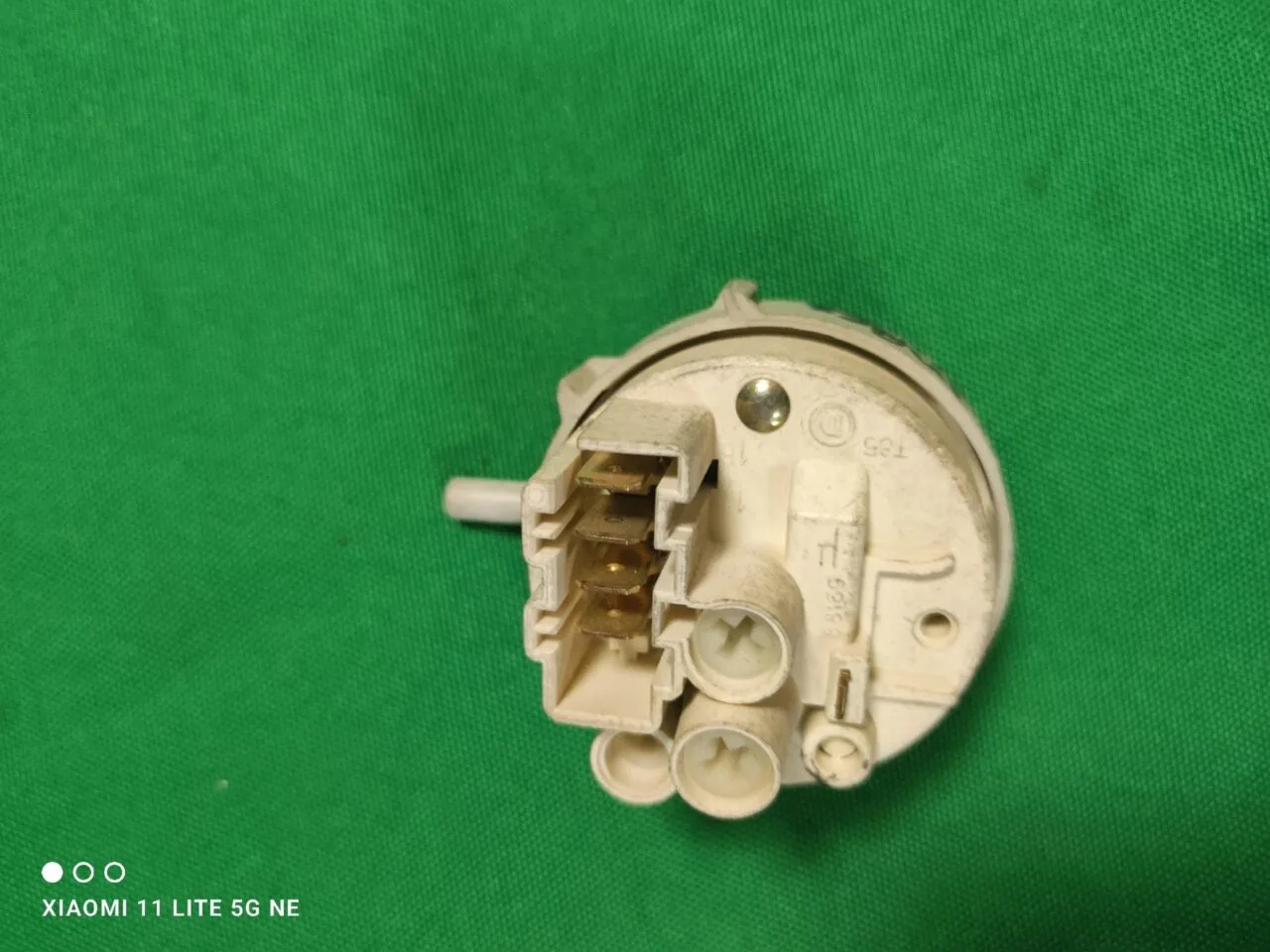 Прессостат Ariston 16001417500 Прессостат Ariston 16001417500