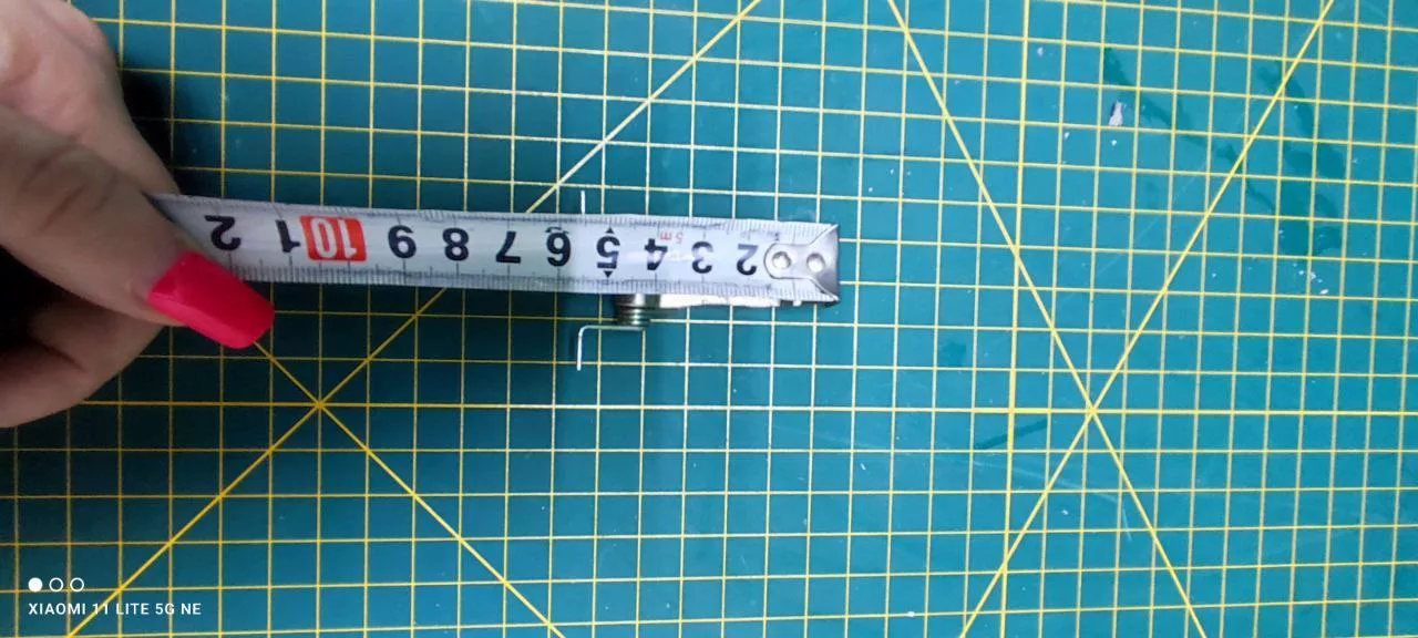 Крючок с пружиной Samsung D77312