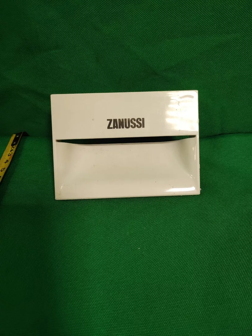Панель порошкоприемника Zanussi Z1508525