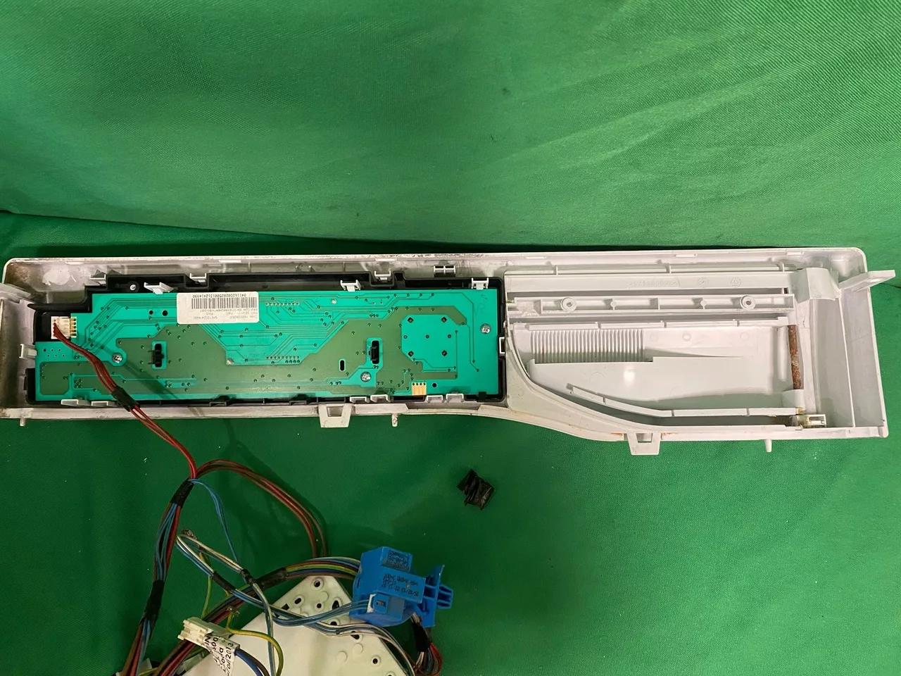 0yRxgXk9xb4 Модуль Ariston WMSG 608