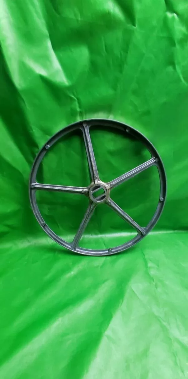 Шкив Indesit 174000416