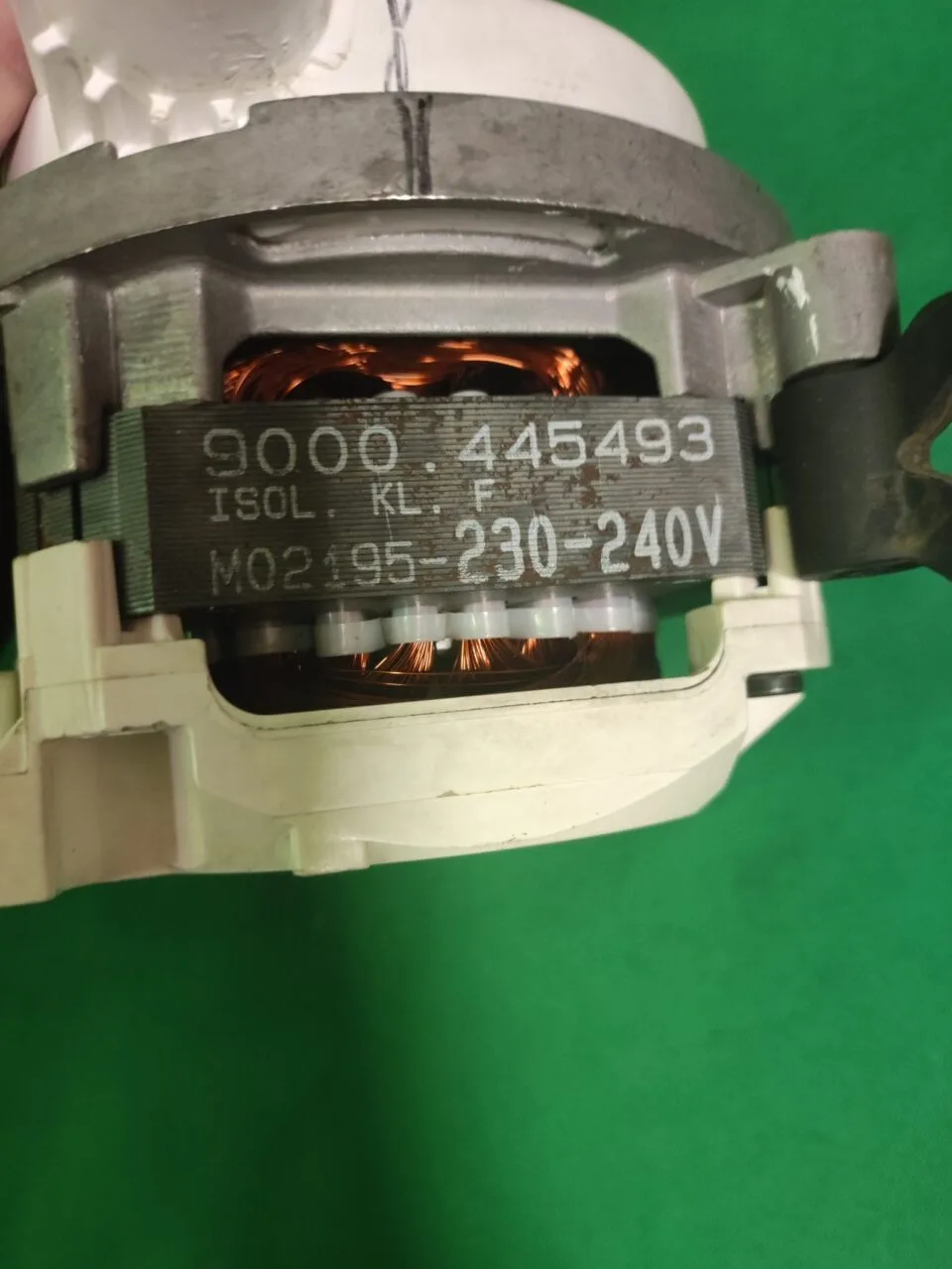 Рециркуляционный насос Bosch 9000445493