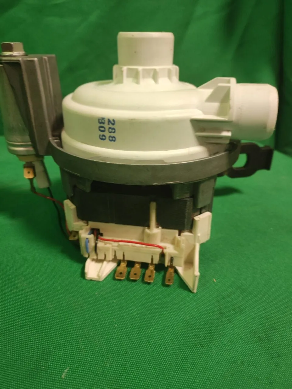 Рециркуляционный насос Bosch 9000445493