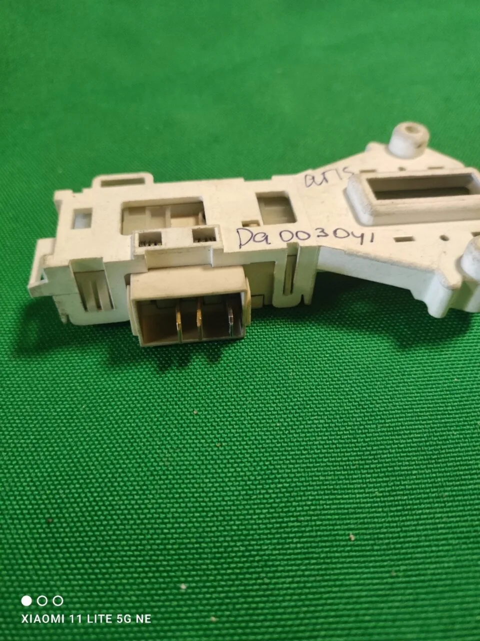Замок люка (УБЛ) Ariston DA 003041