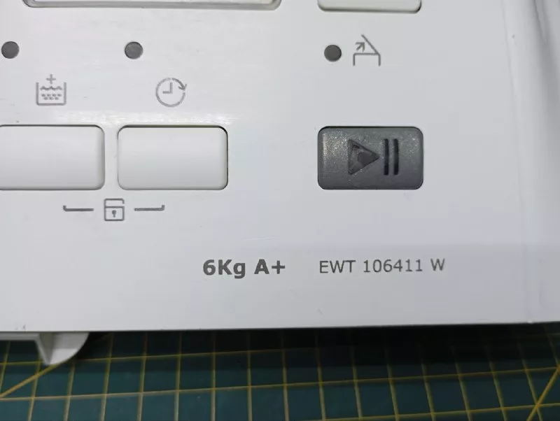 22597432-00d8-49eb-9516-c45162610099 Модуль Electrolux EWT 106411W для стиральной машины