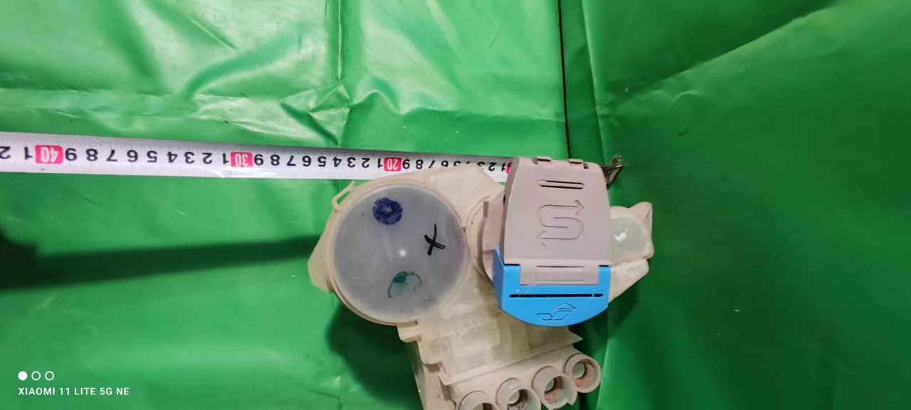 22644936-f51d-44af-806e-ed28328c7a2e Бункер соли Bosch 5600038261 для пмм