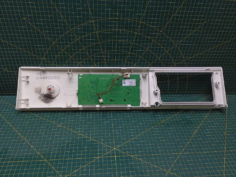 Панель управления Bosch 5560006567-01 с деф