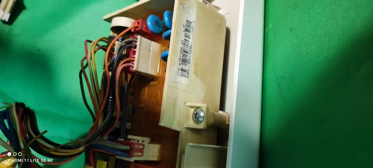 25838fcb-9a58-46bb-8cc4-dc8ebb3898f6 Модуль Samsung WF7520SAW