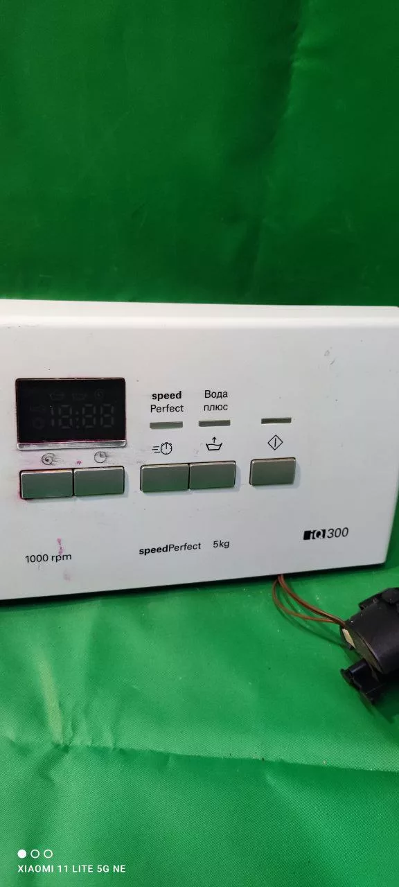Модуль Siemens IQ300 с дефектом