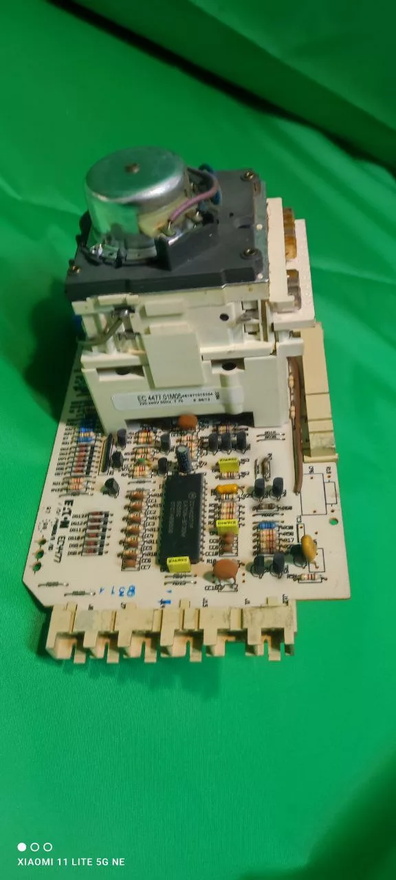 Программатор Whirlpool EC4477.01 M05