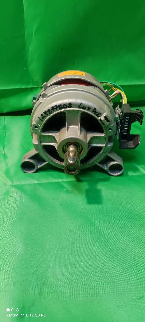 Двигатель Electrolux ACC 124277808 - 8 контактов