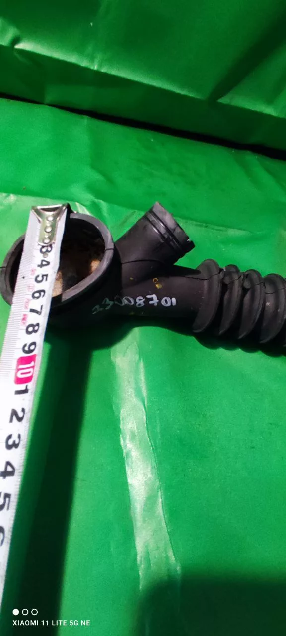 335232f8-174d-433f-aee2-6bdfa9003384 Патрубок Indesit 23008701