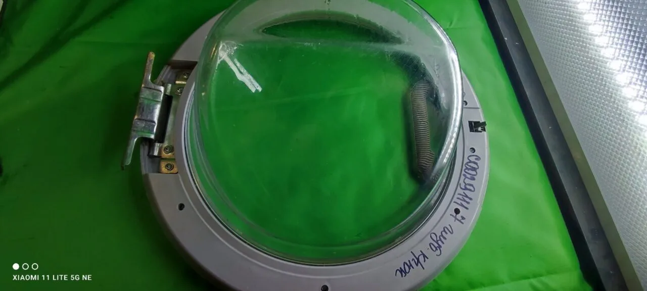 Люк Ariston C00291117 сер крючок