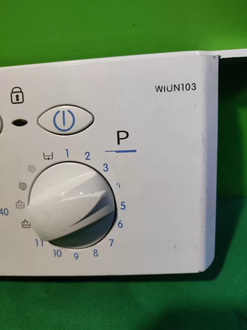 Панель управления Indesit Wiun 103 для стиральной машины