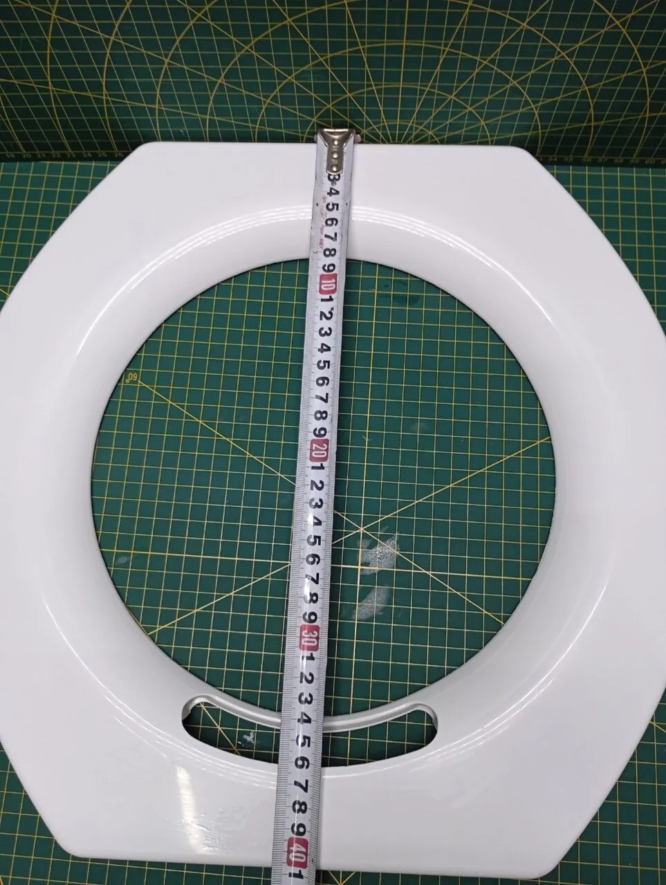 Обрамление внешнее Ariston 25001618 бел