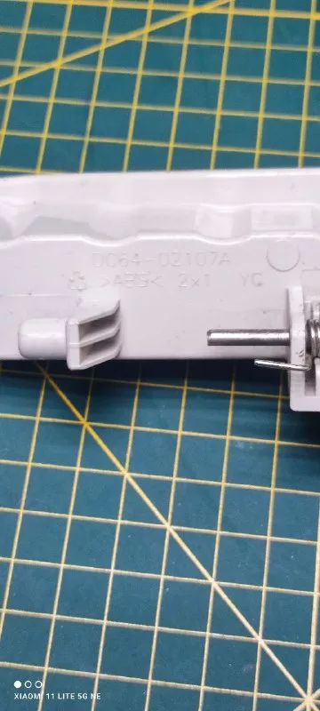 Ручка с крючком Samsung DC64-02107a