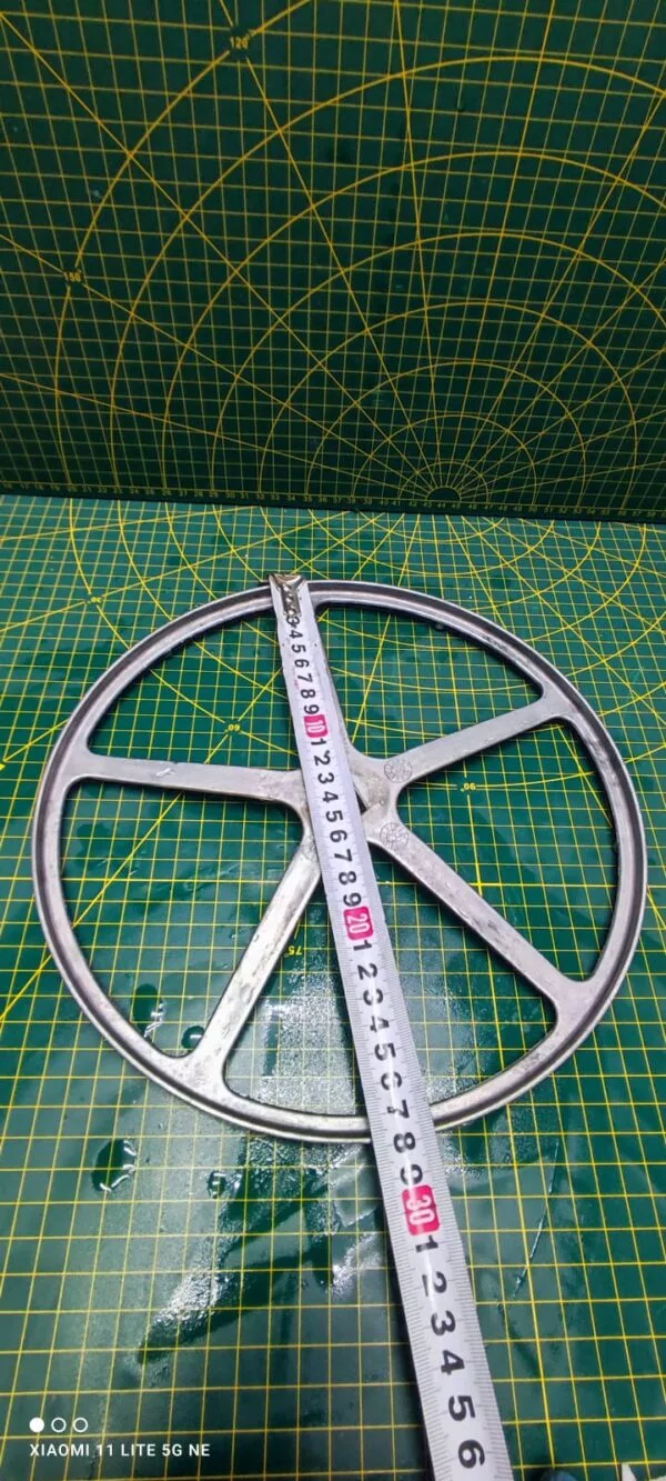 Шкив Indesit 174000646