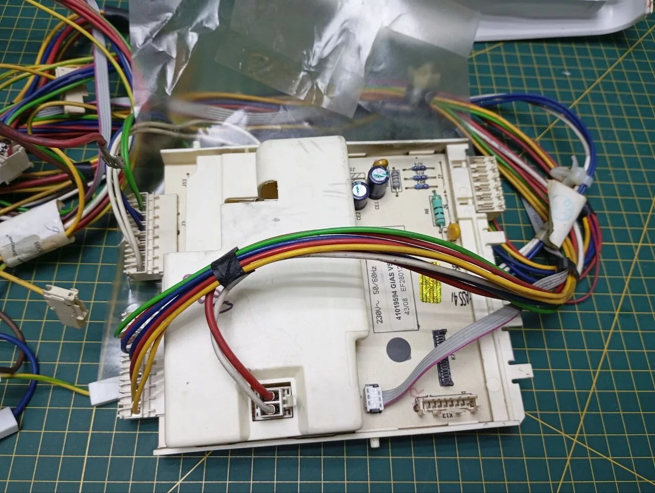 430155c0-10a0-4aaf-8ac5-0fc2f4f79f08 Модуль Candy GOY 105TXT