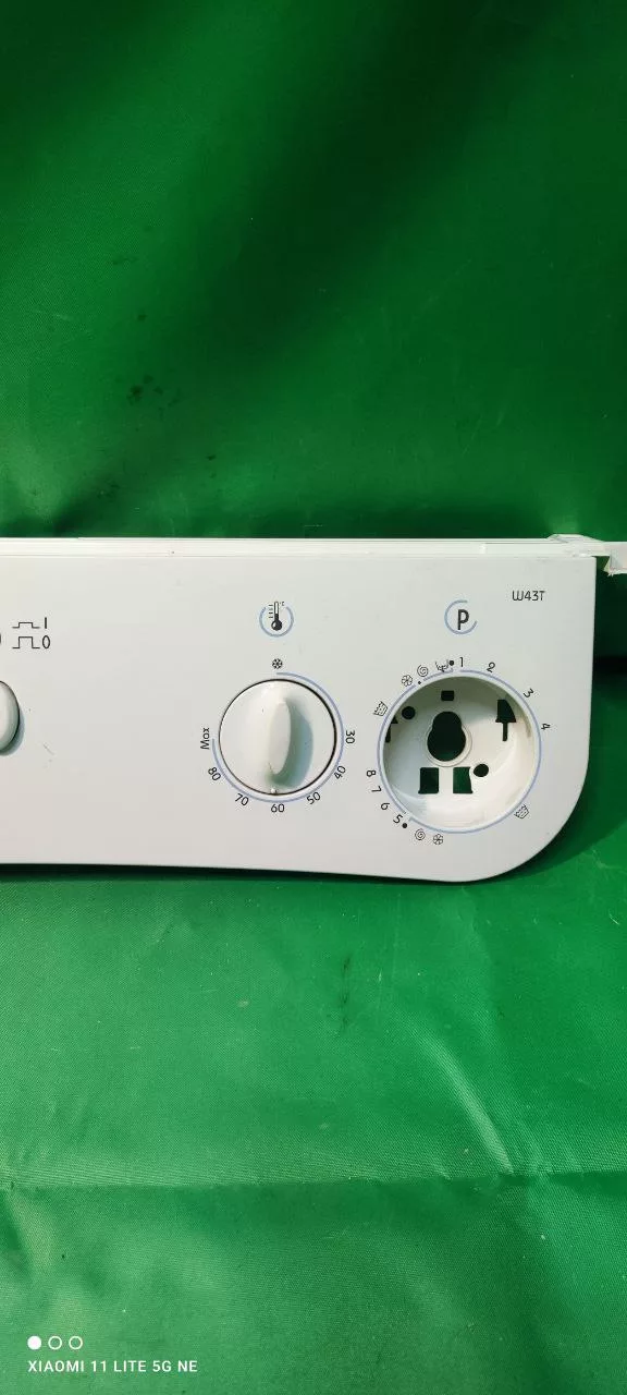 Элементы управления Indesit W43T(Только пластик)