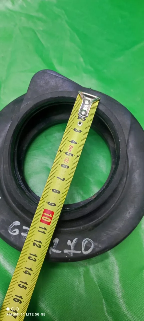 Патрубок Bosch 679270