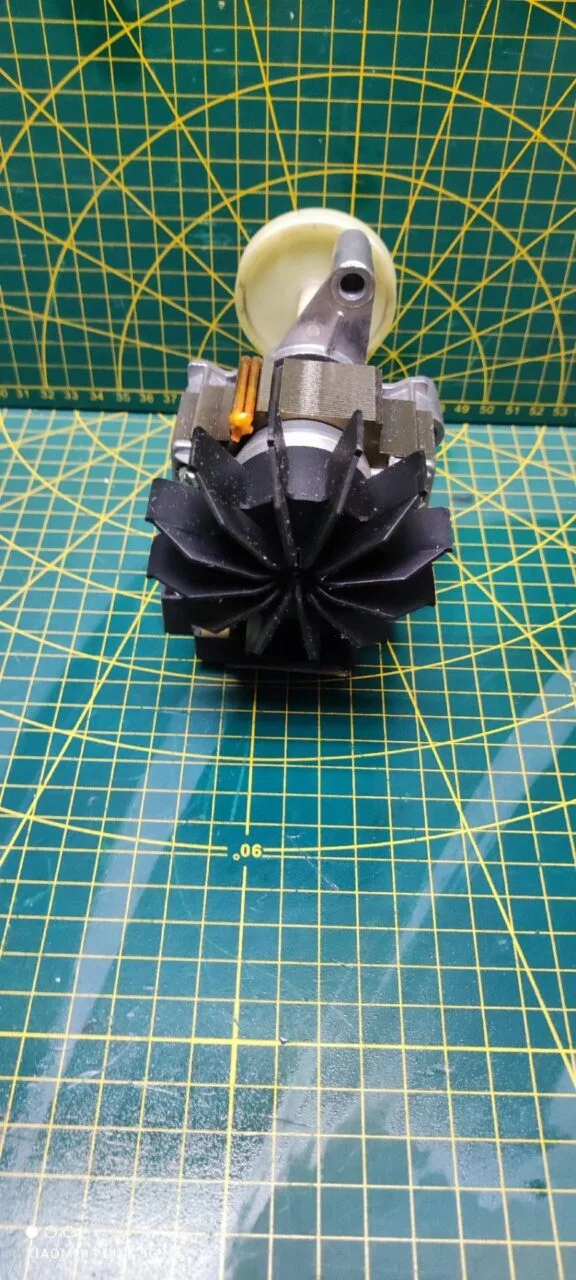 Мотор сушки Electrolux 124825300