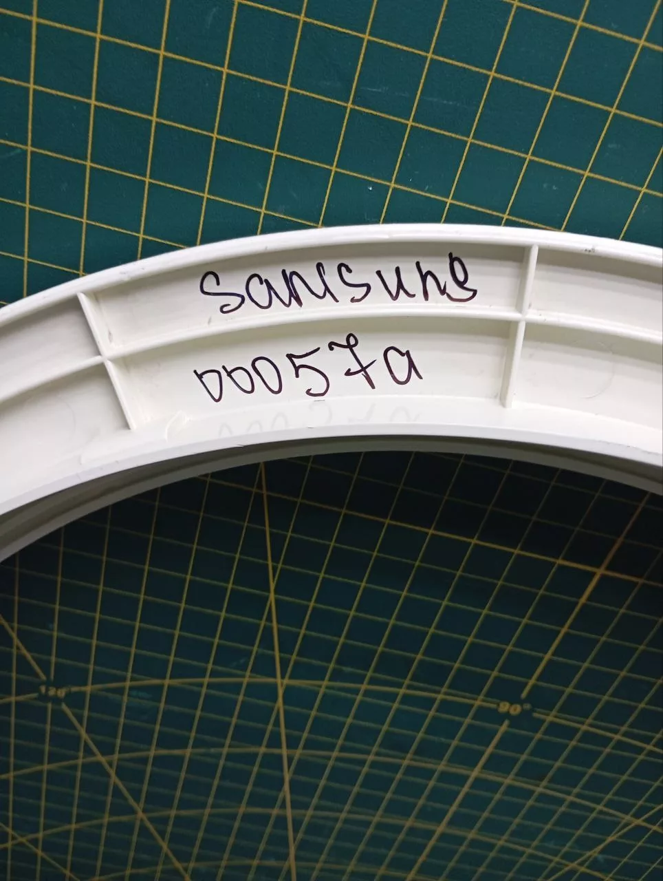 Обрамление внутреннее Samsung DC61-00057a
