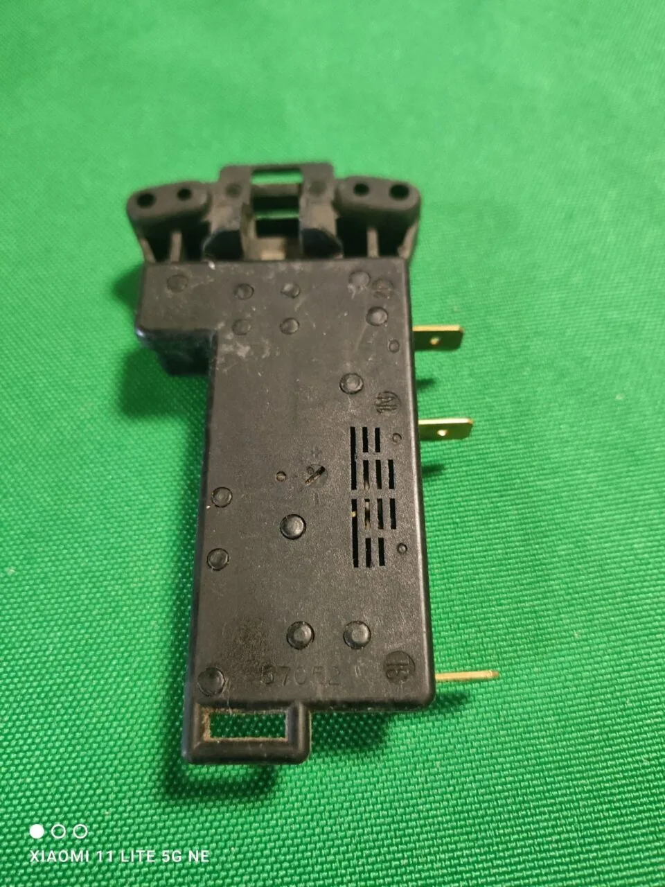 Замок люка (УБЛ) Electrolux Ardo Bosch DS88