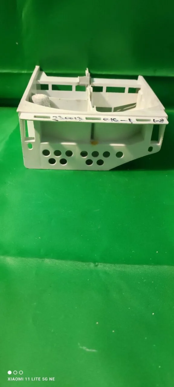 Лоток порошкоприемника Indesit 230013016(-1.-2)