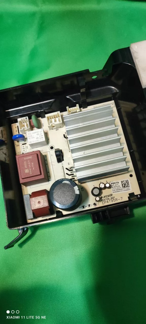 50032c5f-bf8b-458c-9744-7b6cd9c76a0b Модуль управления двигателя Beko Penta 2447201001