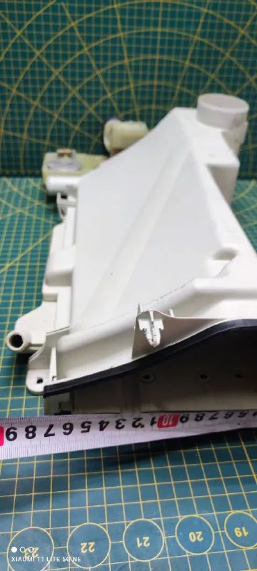 51dcb453-c539-4e01-84f0-f634b55c7c74 Бункер порошкоприемника Miele 220808