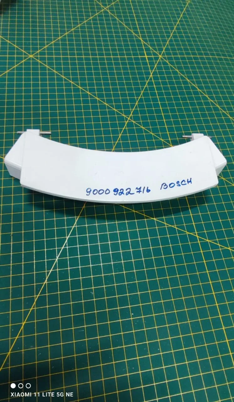 Ручка люка Bosch 9000922716