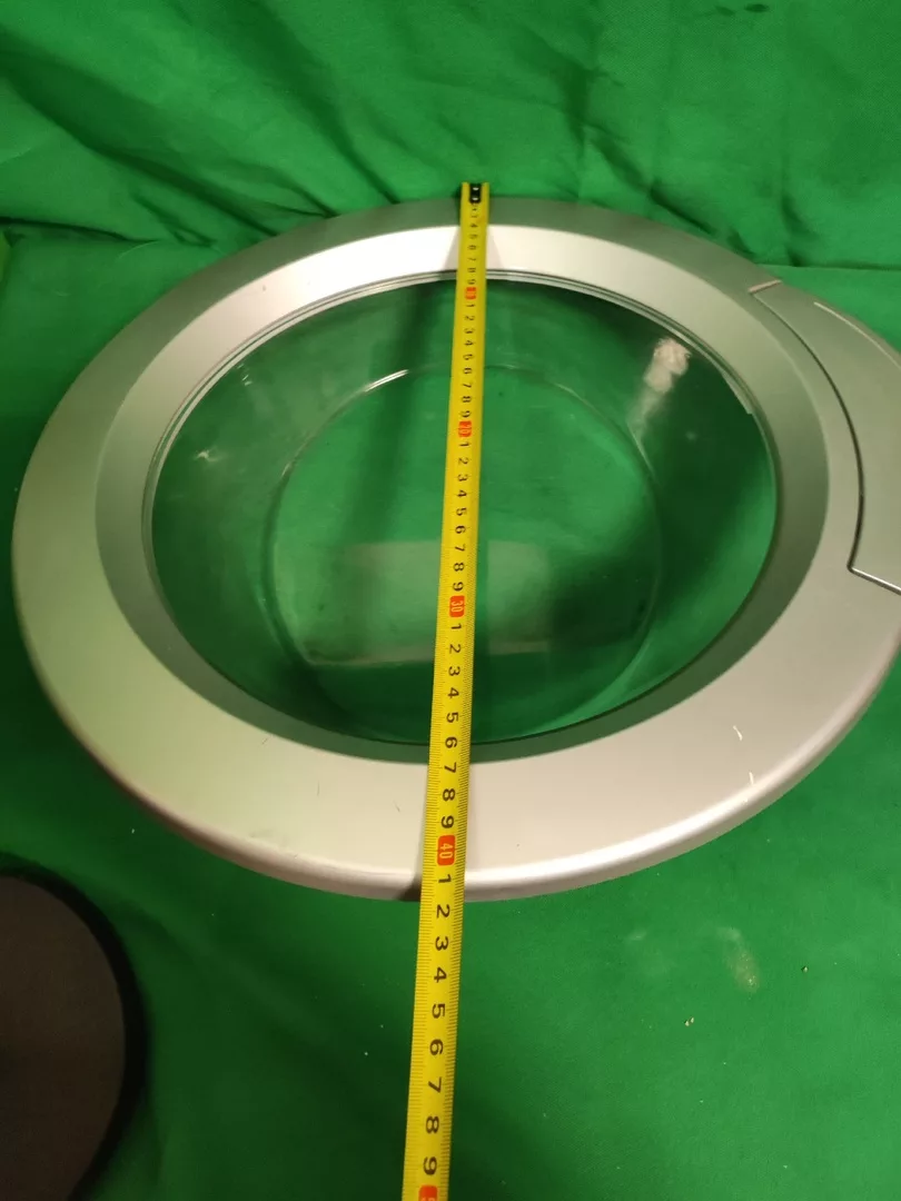 5HWm9sP0Vao Люк в сборе Bosch 366231