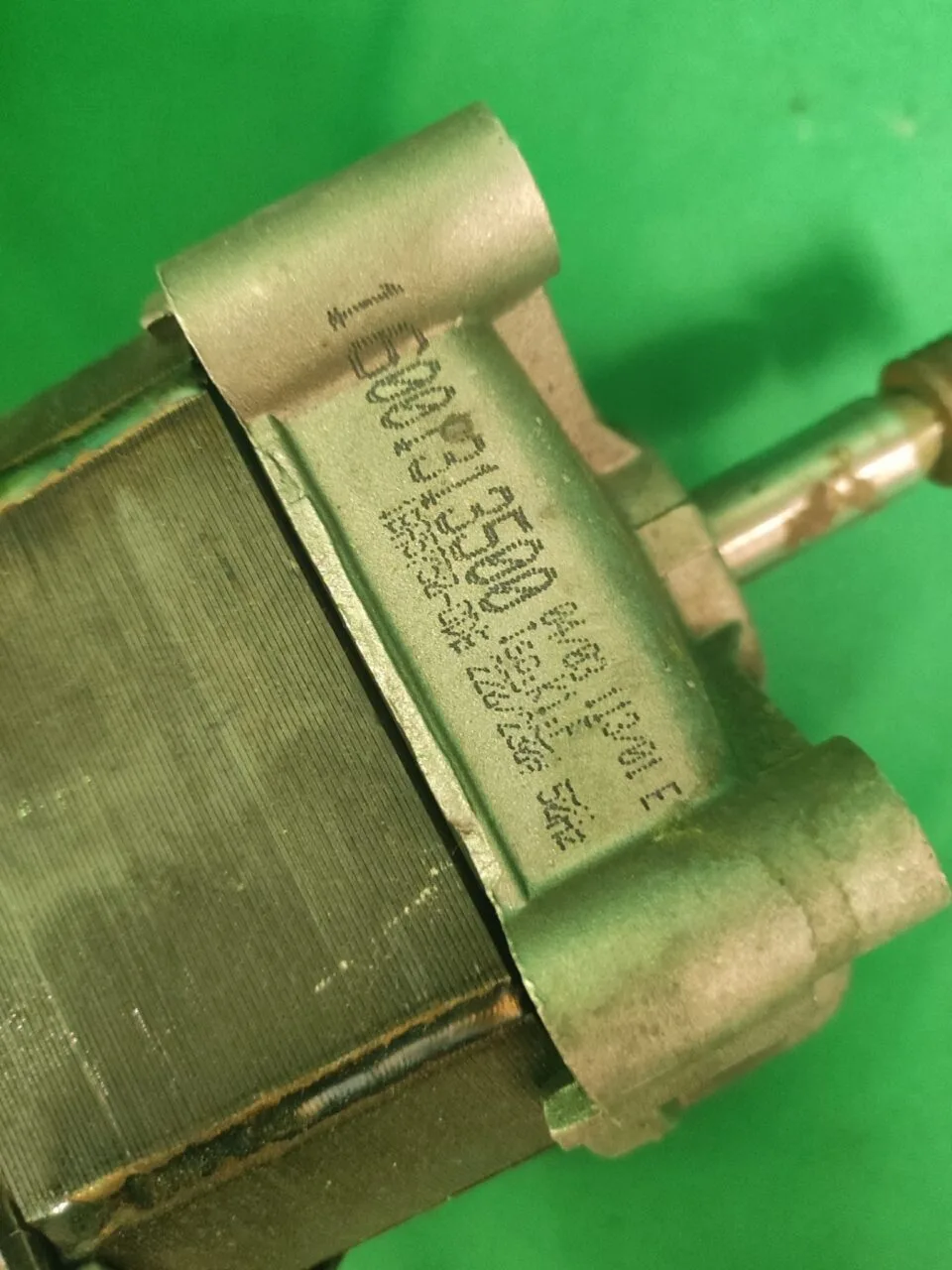 Двигатель Ariston 16001313500 -6 контактов