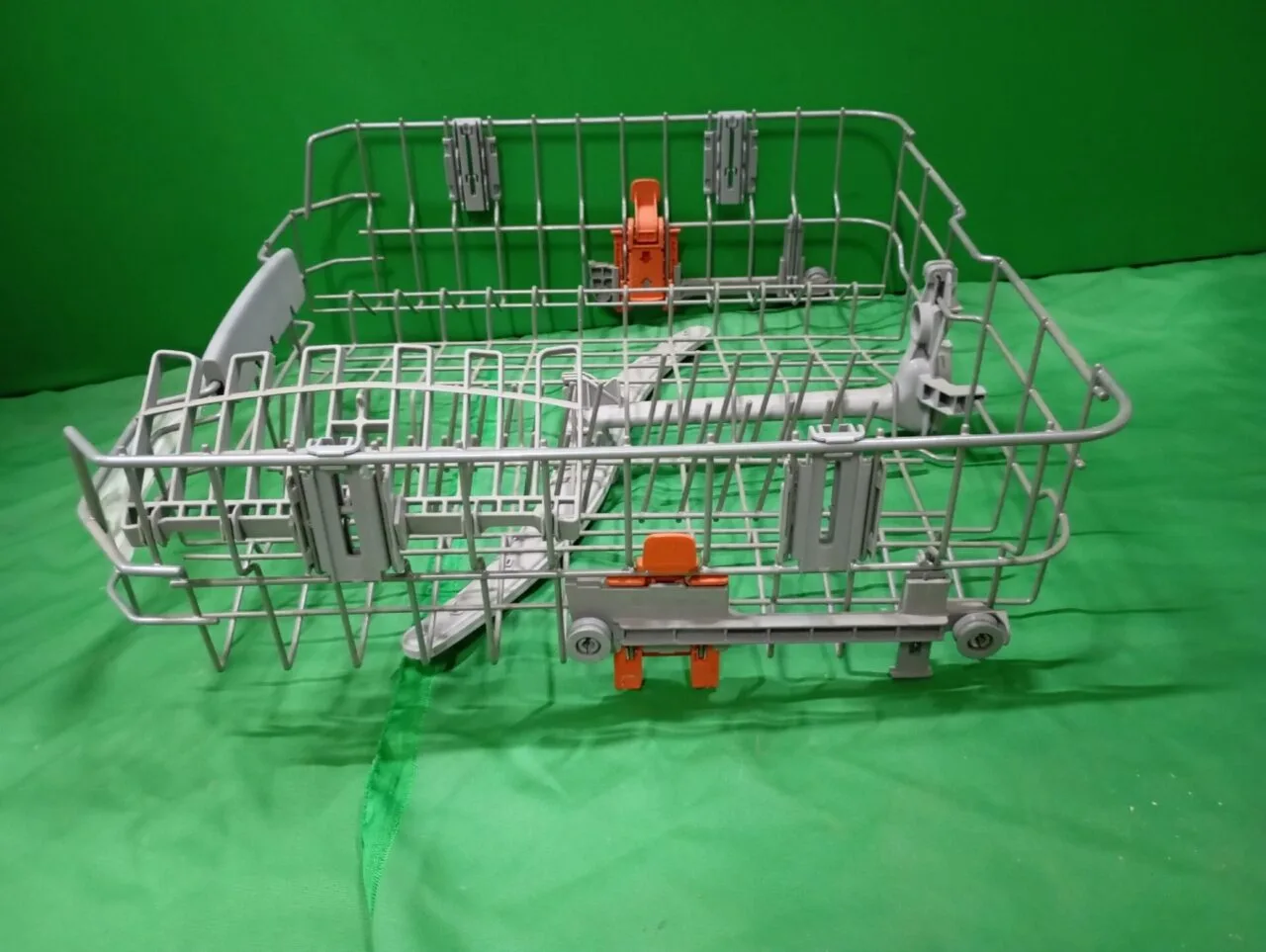 Верхняя корзина Indesit Ariston С00307039 для пмм 60см