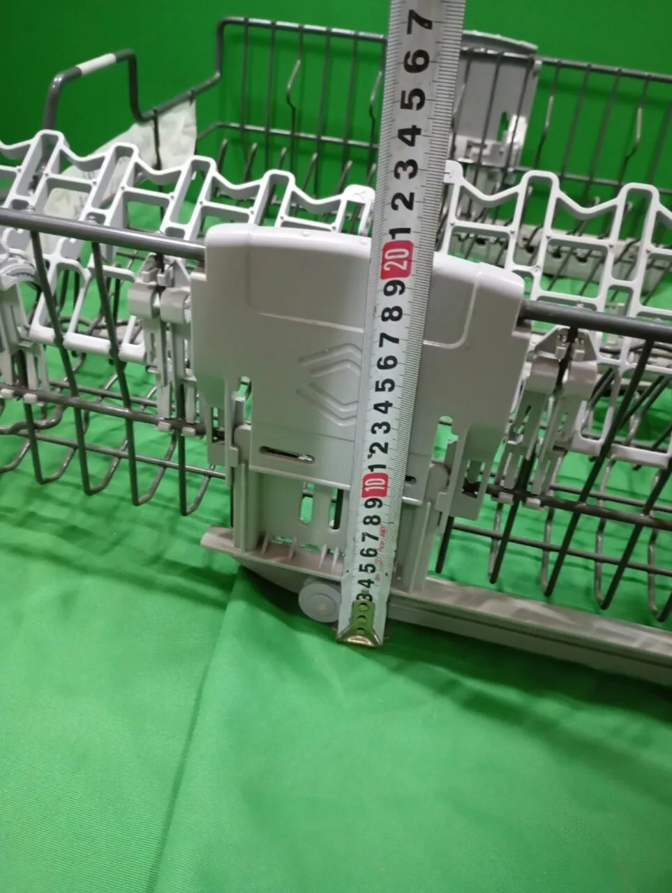 Верхняя корзина Whirlpool Indesit 46176343 для пмм 60см