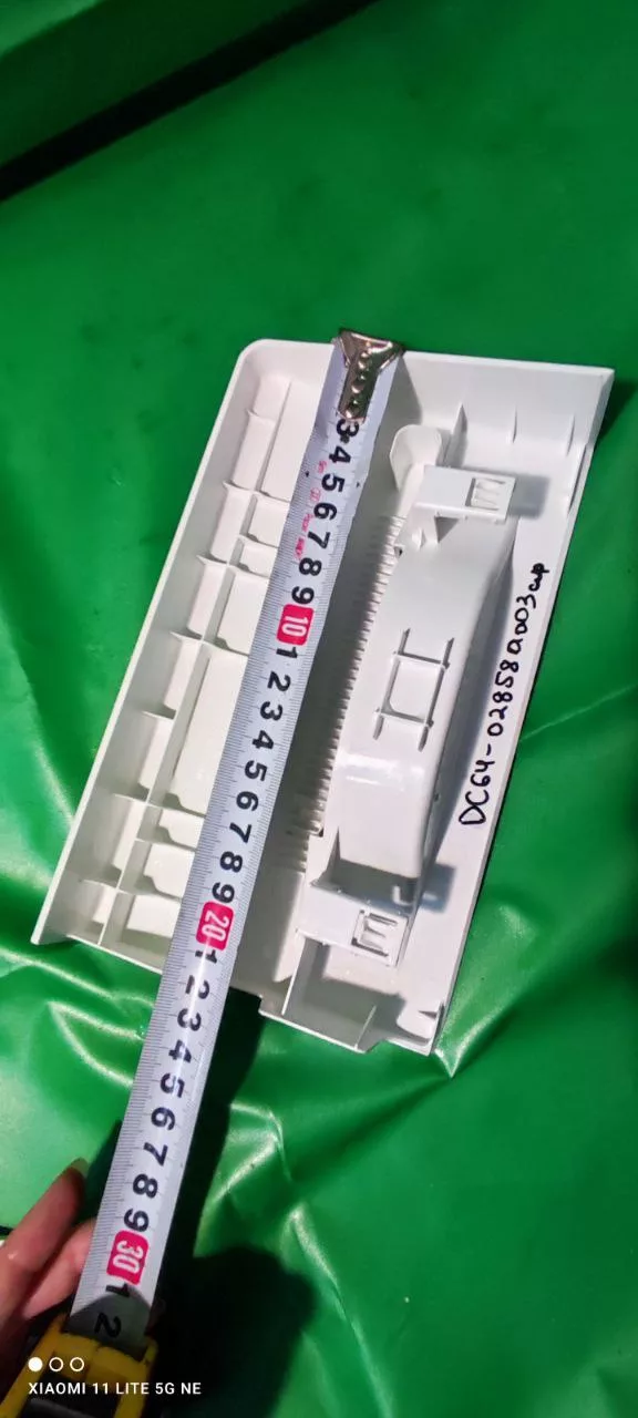 Панель порошкоприемника Samsung DC64-02858A003 сер.