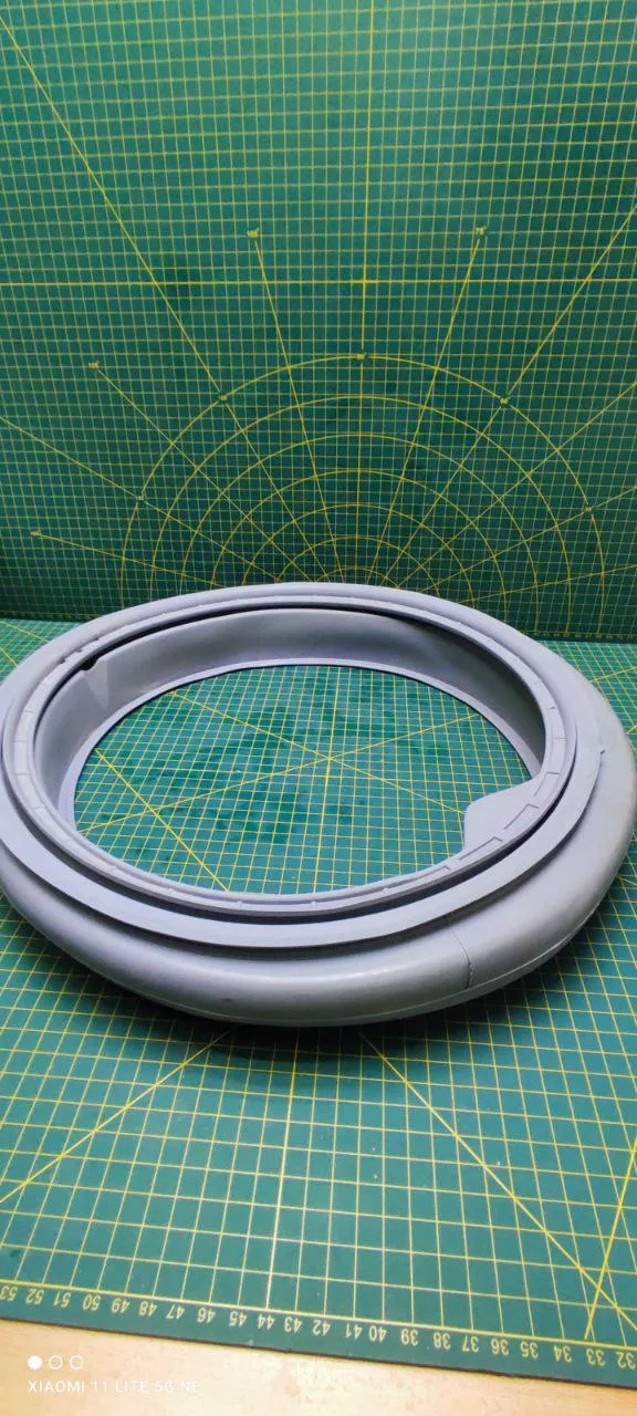 5cbfd19b-0ae1-4b08-b836-6d788d141840 Манжета Indesit Ariston 144002979