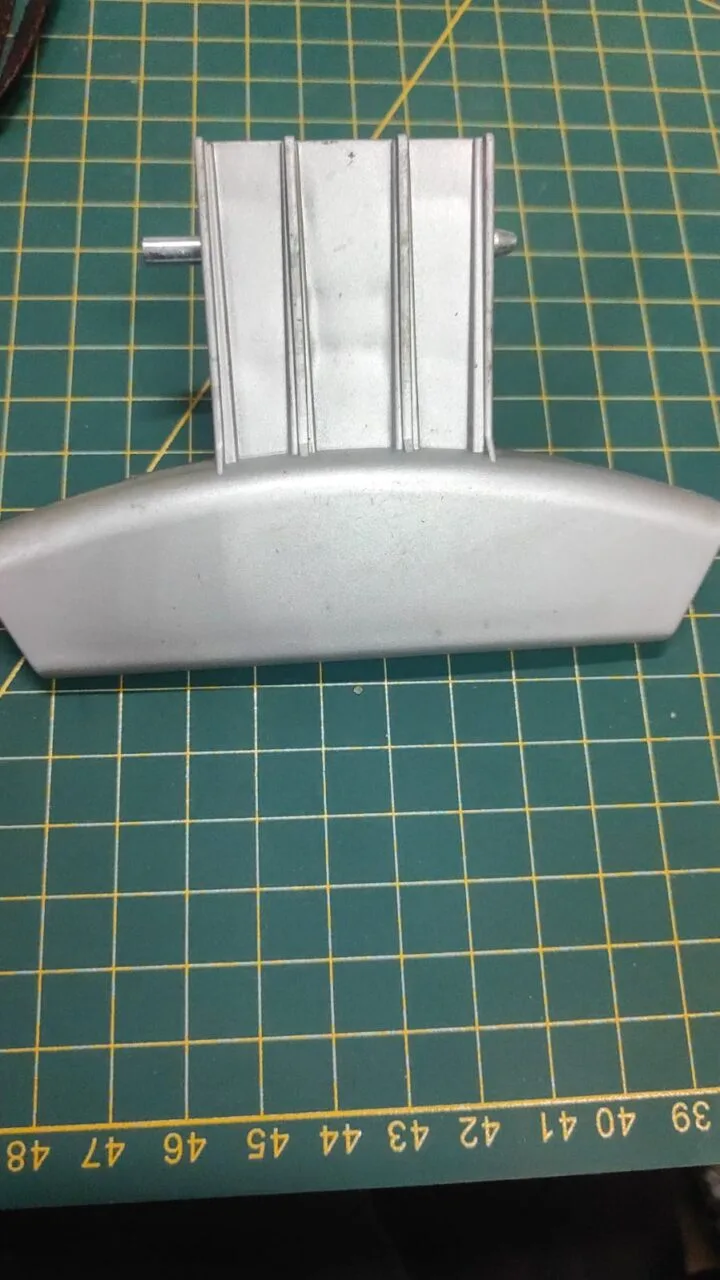 Ручка люка Ariston 3105053247 серебро
