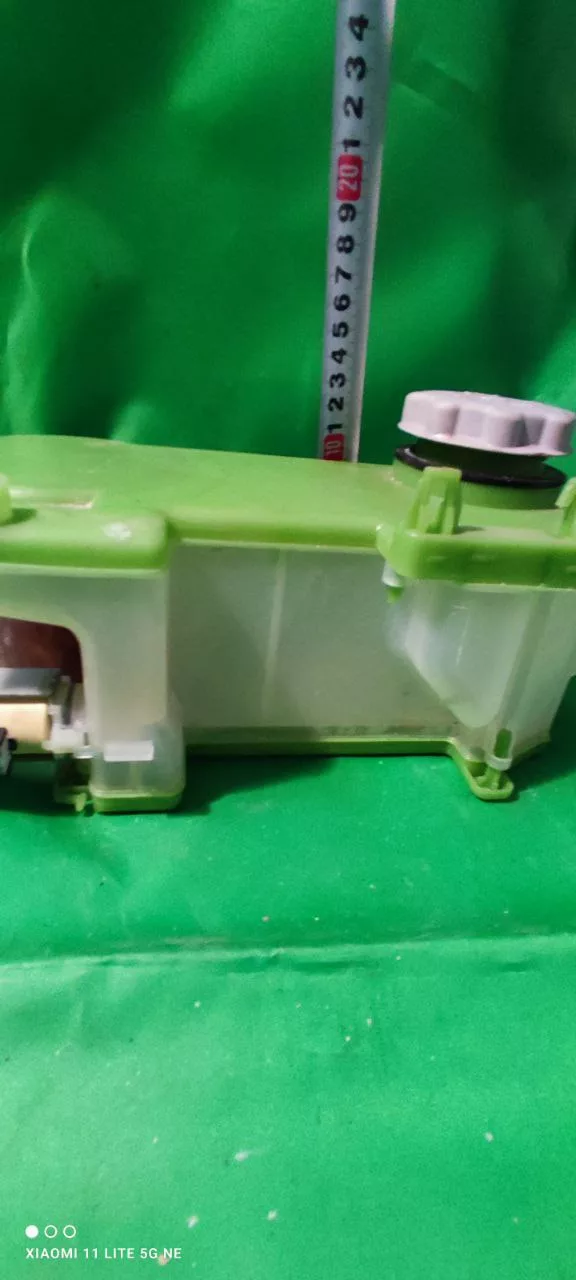 6370cc79-80b3-4bf2-bb1b-d7c551d5c64e Бункер соли Indesit C00386789 для пмм