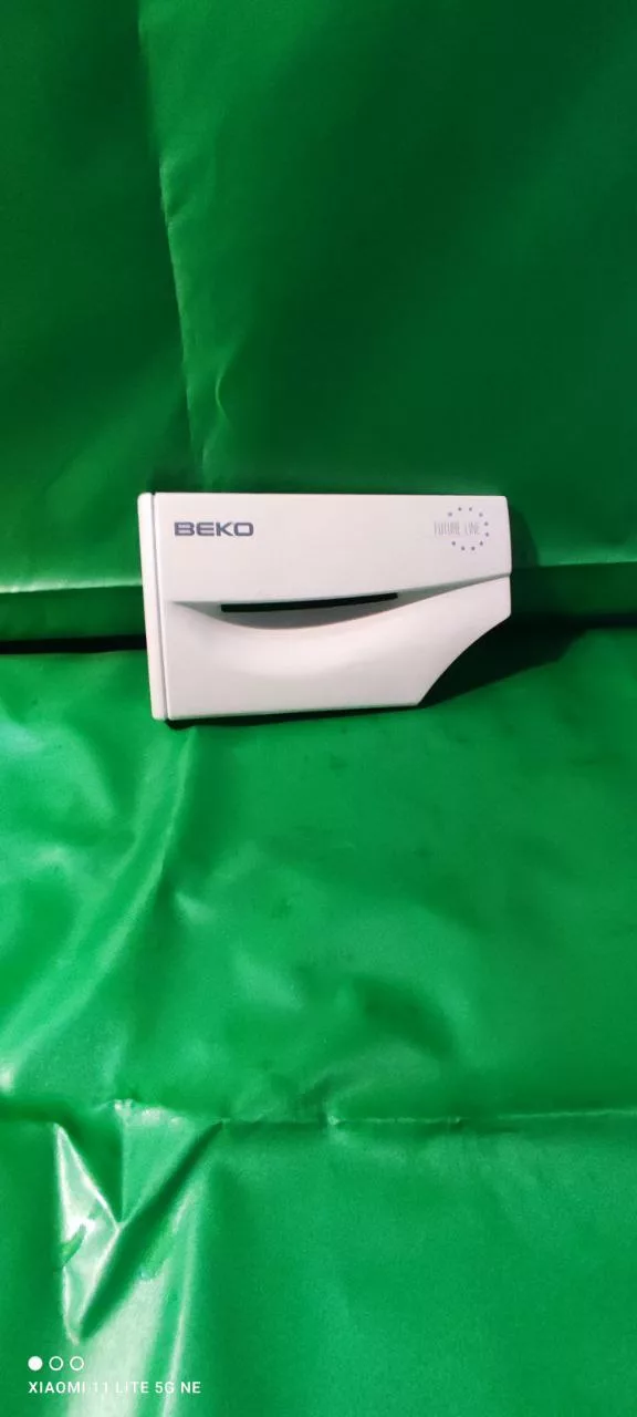 Панель порошкоприемника Beko 2800480100
