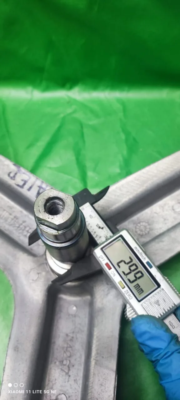 Крестовина Haier 0020101895A 9.5см. вал