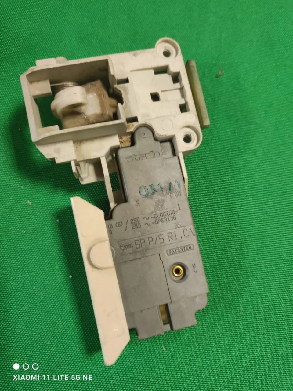 Замок люка (УБЛ) Bosch 5550001377
