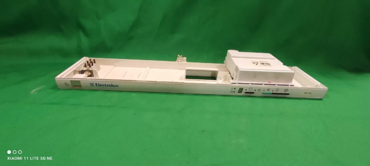 Панель с модулем Electrolux ESL 693