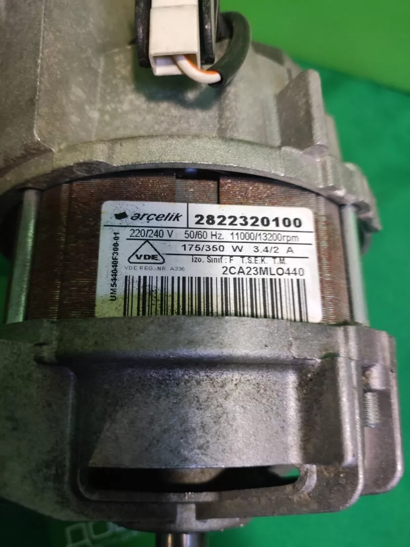 6QqydgyyQFA Двигатель для стиральной машины Beko arcelik 2822320100-7контактов