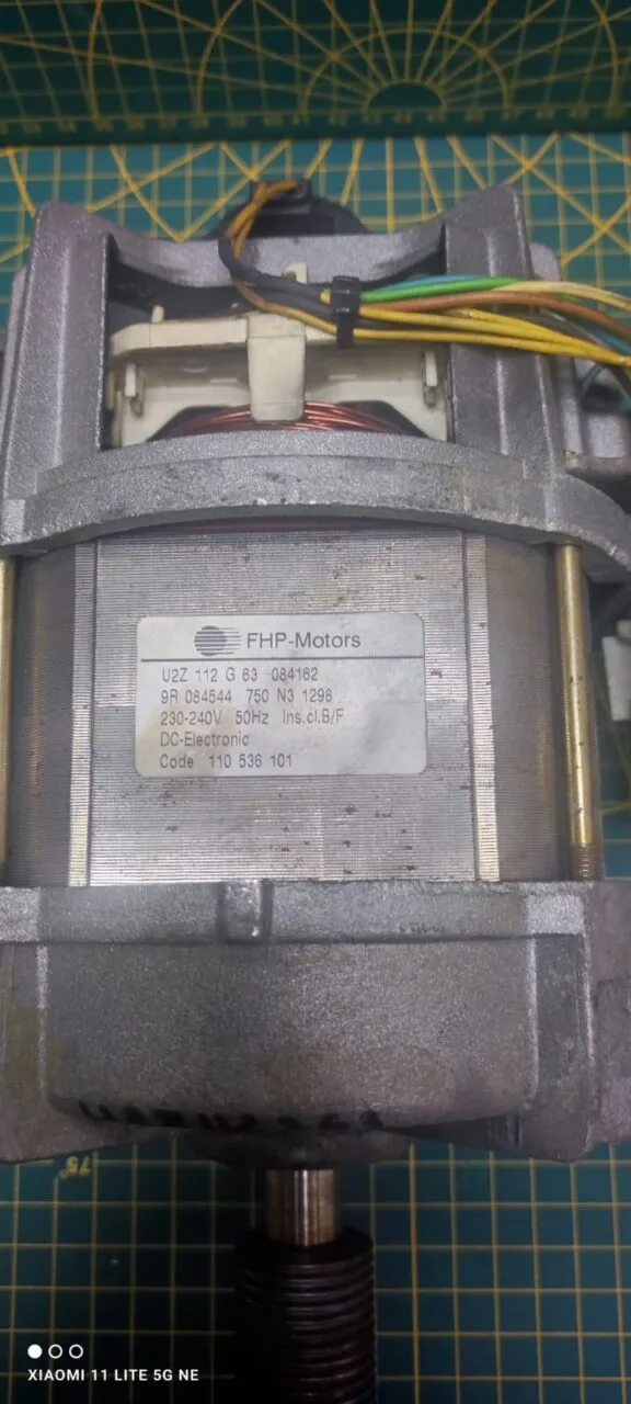 Двигатель Electrolux FHP U2Z112G63 8 контактов