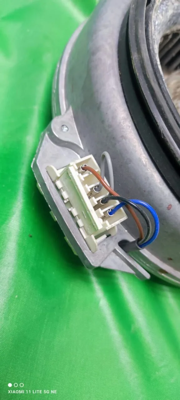 Мотор сушки Bosch R2E140-CB49-07 для стиральных машин
