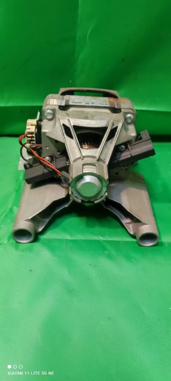 729a7e6b-5610-4fe1-9fa3-498868f67e63 Двигатель Indesit Haier HCD63-30Y3 -6контактов