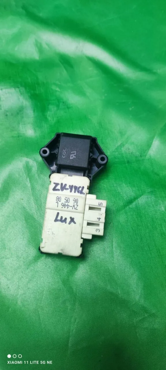 Замок люка (УБЛ) Electrolux ZV-446L
