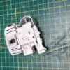 Замок люка (УБЛ) Bosch 8001018478