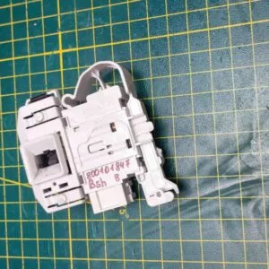 Замок люка (УБЛ) Bosch 8001018478 Замок люка (УБЛ) Bosch 8001018478